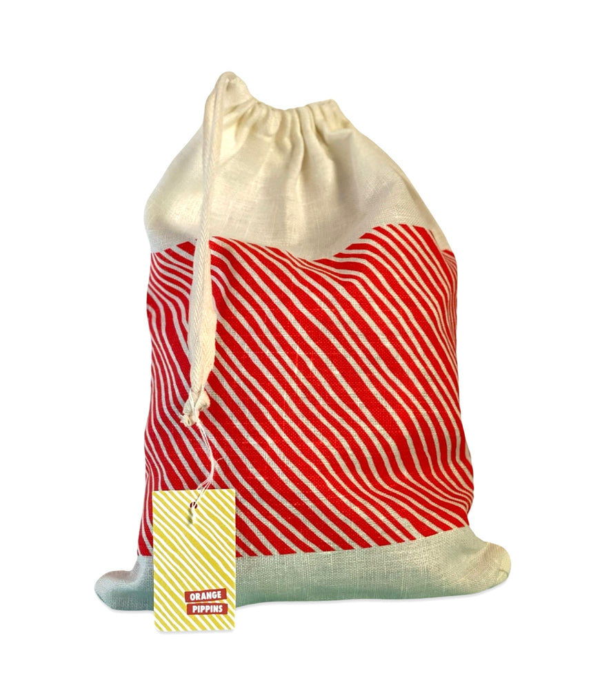 
                  
                    Dancing Queen Exhibition-Size Dutch Amaryllis in Screen-Printed Linen Bag
                  
                